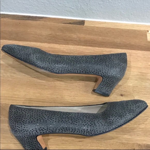Salvatore Ferragamo Gray Suede Pumps - Picture 4 of 8
